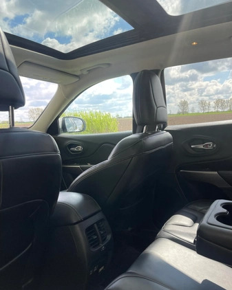 Jeep Cherokee cena 88900 przebieg: 46000, rok produkcji 2021 z Łapy małe 742